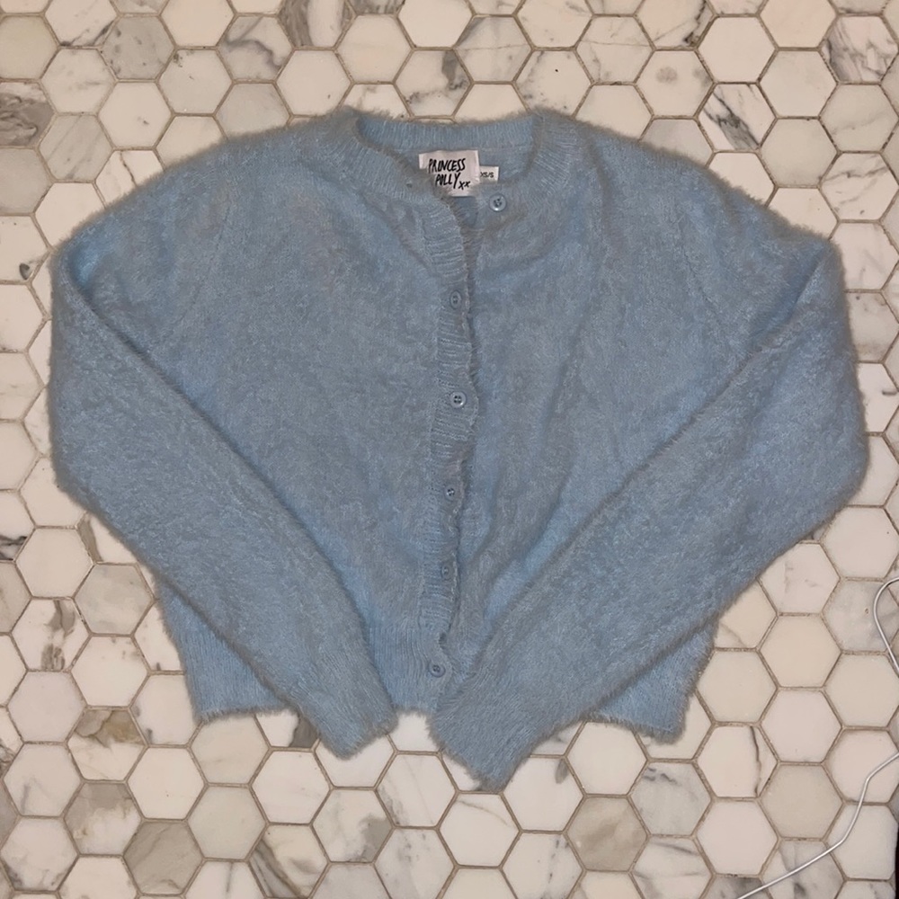 Princess Polly XS/S fuzzy crop light blue cardigan style sweater — LIKE NEW